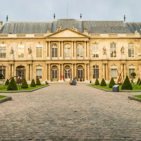 Authentique Le Marais / Place Des Vosges By Weekome * Parigi